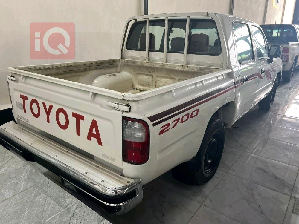 تويوتا هايلوكس